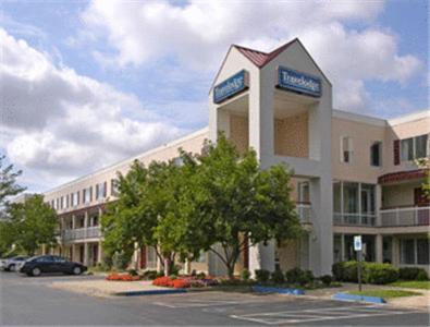 Travelodge - Cincinnati Sharonville Exterior photo